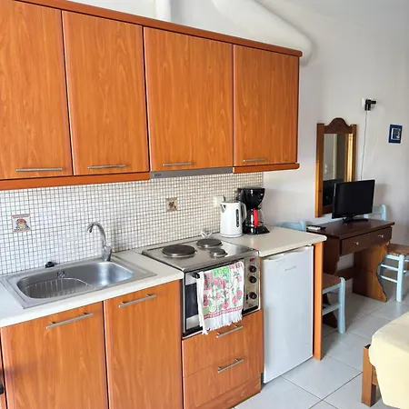 Calm Paros Apartment